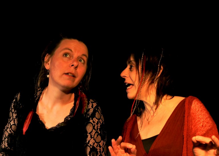 Embrasse moi Odile et Brigitte 2